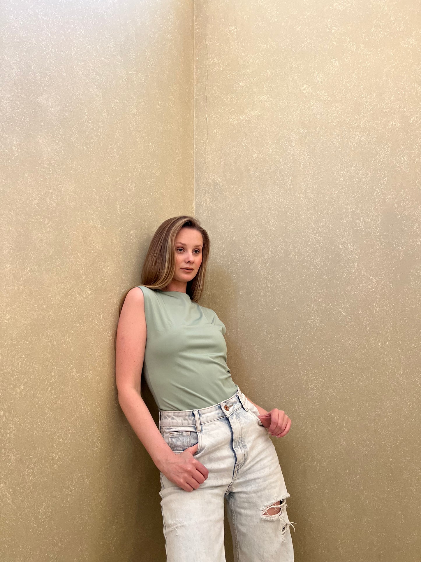 Basic top in olive green