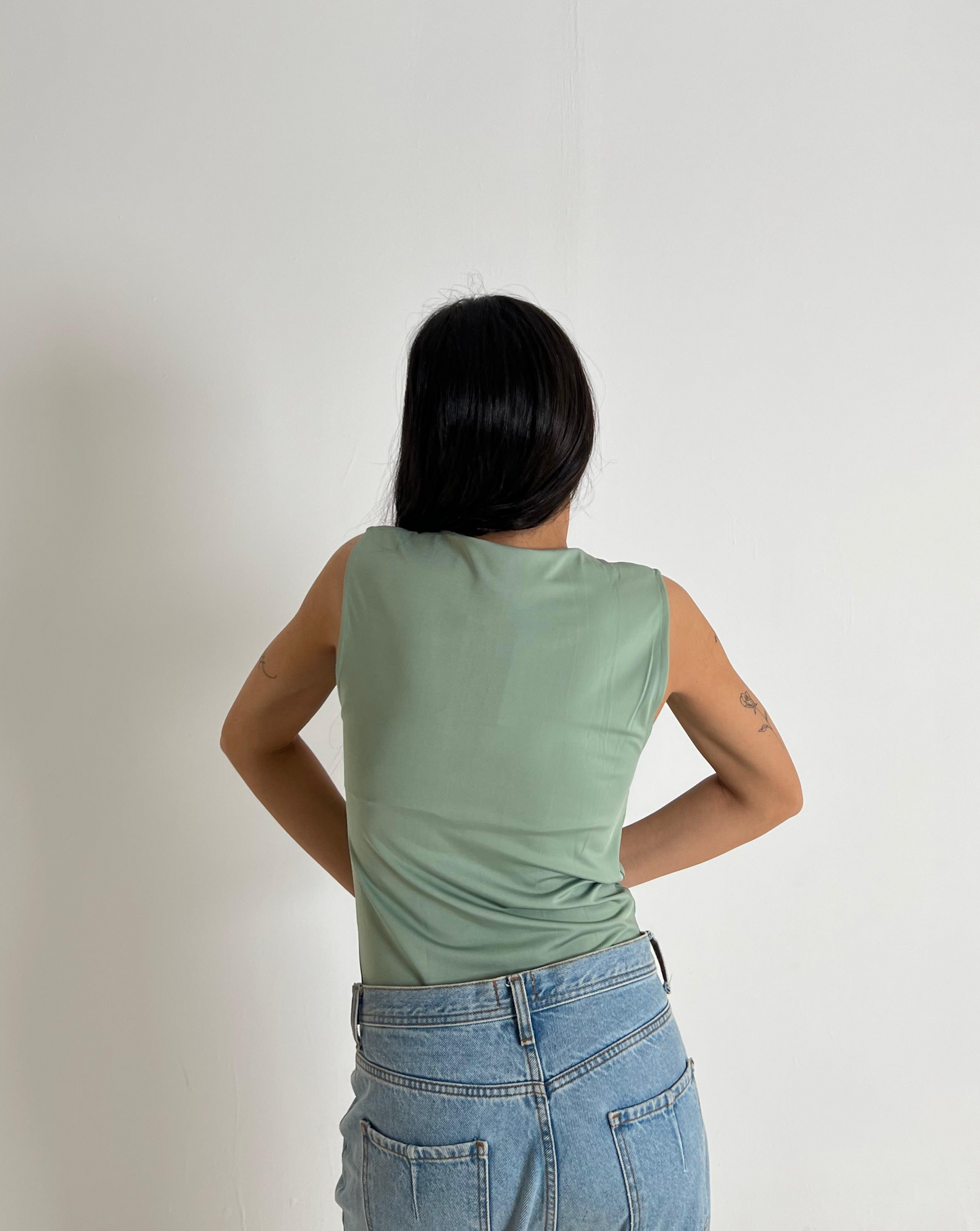 Basic top in olive green